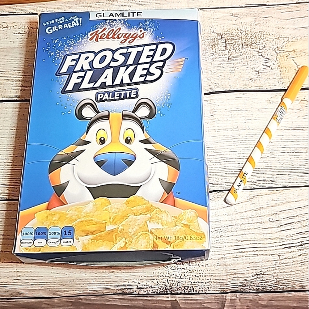 BNIB Frosted Flakes Palette and Lipliner